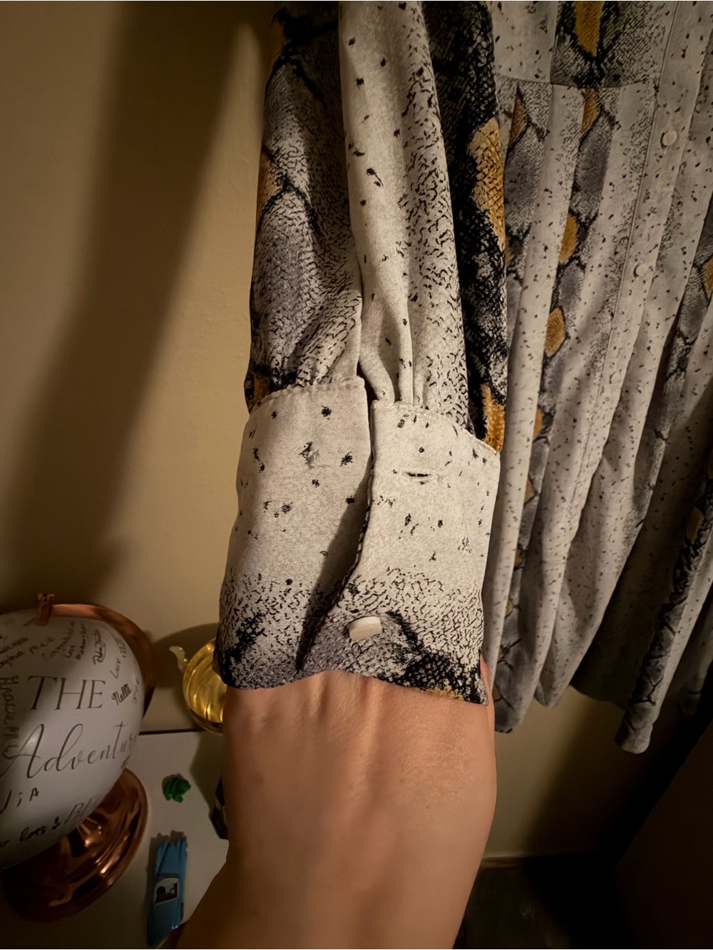 Snake-Print Long Sleeve Shirt Dress - White/Gray with Yellow Accents - Picture 4 of 5